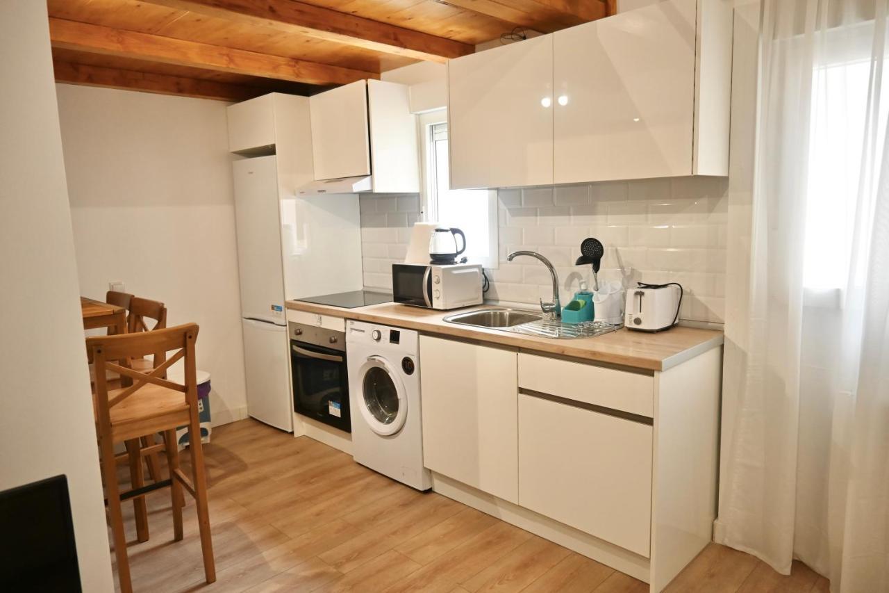Apartamento Encantador Estudio Temporal Con Cama En Mezanine Cerca De La Vibrante Avenida Albufera Mpe35 *